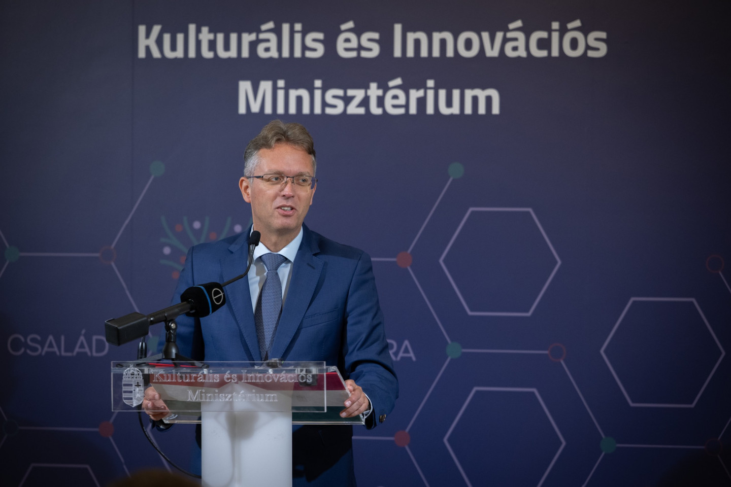 340 milliárd forint áll rendelkezésre vállalati innovációs pályázatokra