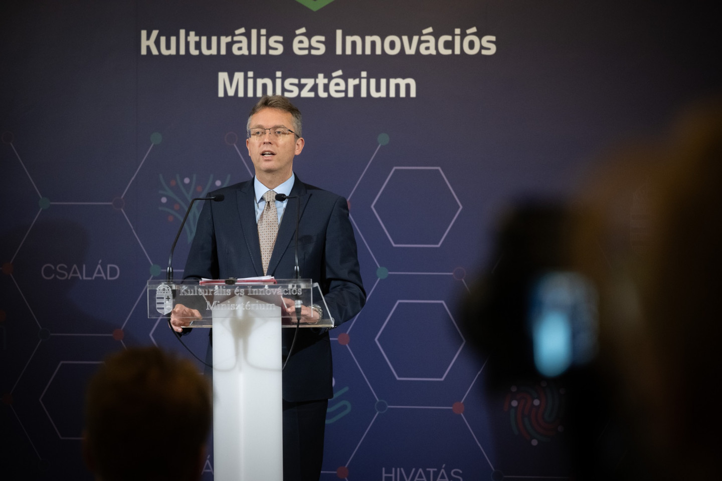 Több mint 460 milliárd forintot nyújt a kormány kutatásra és innovációra 2026-ban
