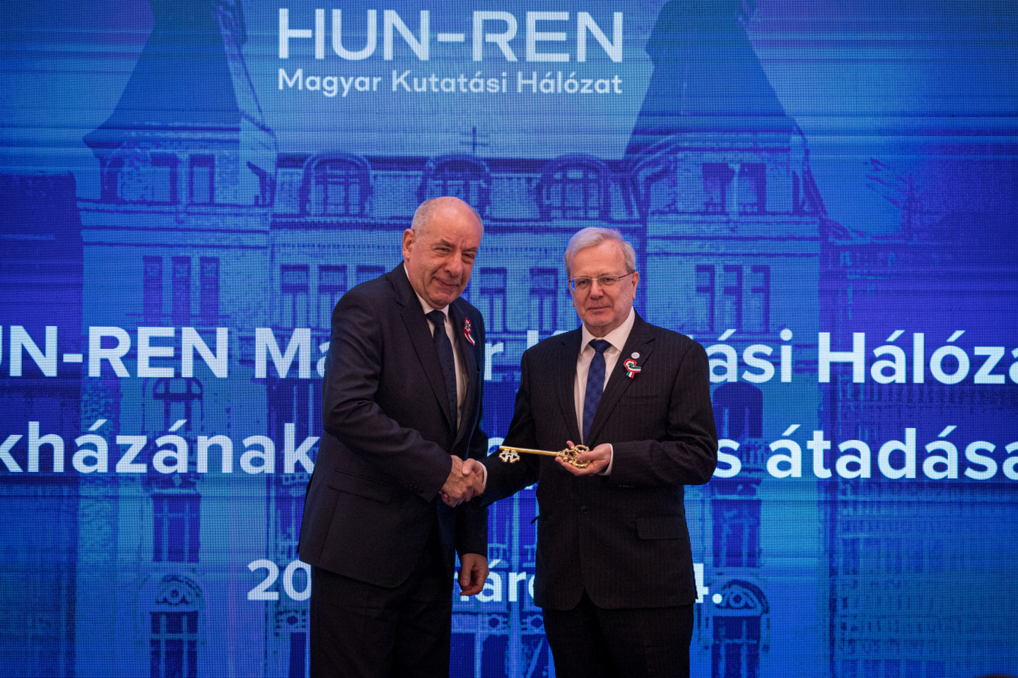 Átadták a HUN-REN új székházát